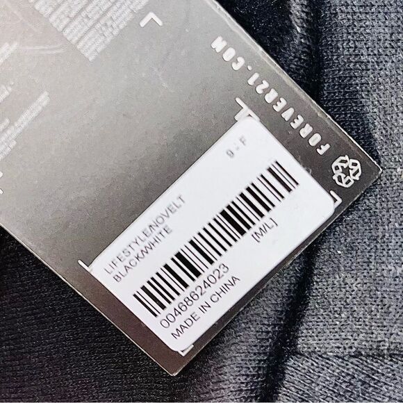 Forever 21 Skeleton Graphic Black Small Dog Hoodie Size M/L Skull Sweatshirt - Picture 10 of 11